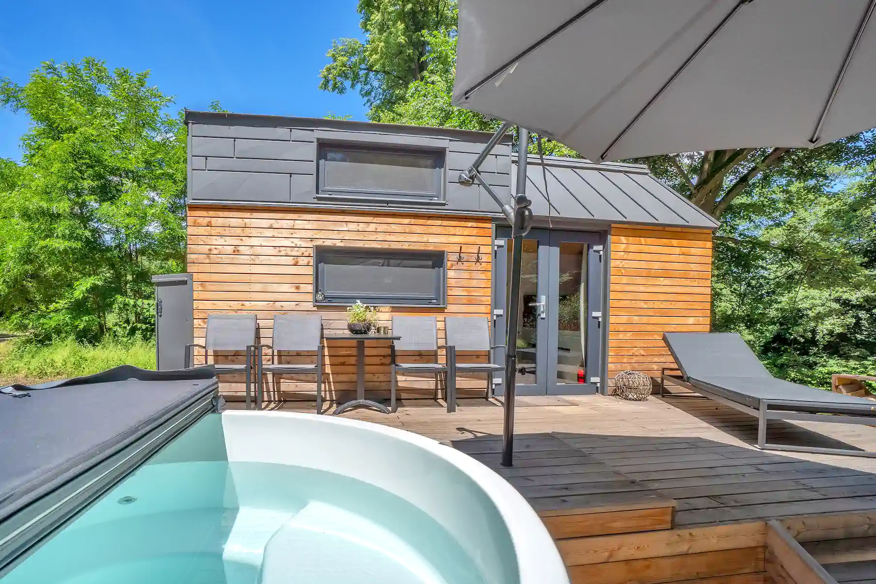 Soukromá vířivka u Glamping Labe