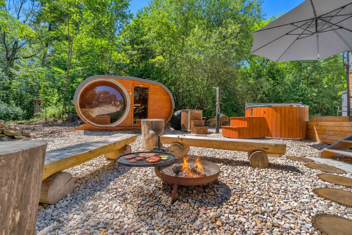 Vířivka a sauna Glamping Labe